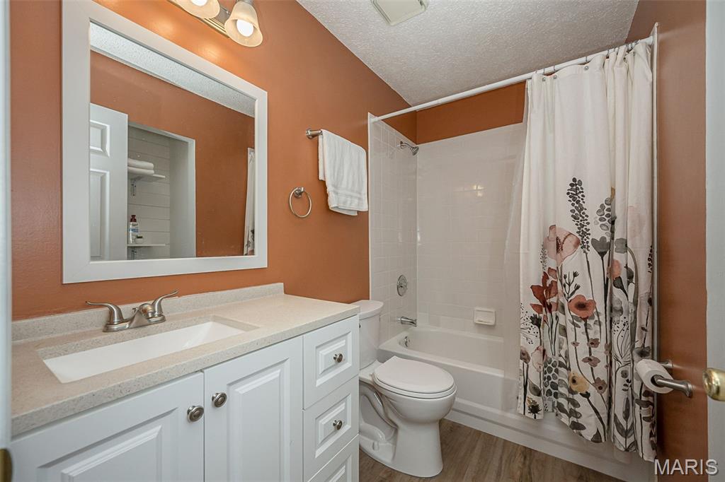 272 Cedar Grove Drive, Unit B St. Charles, MO 63304 - Photo 33 of 40