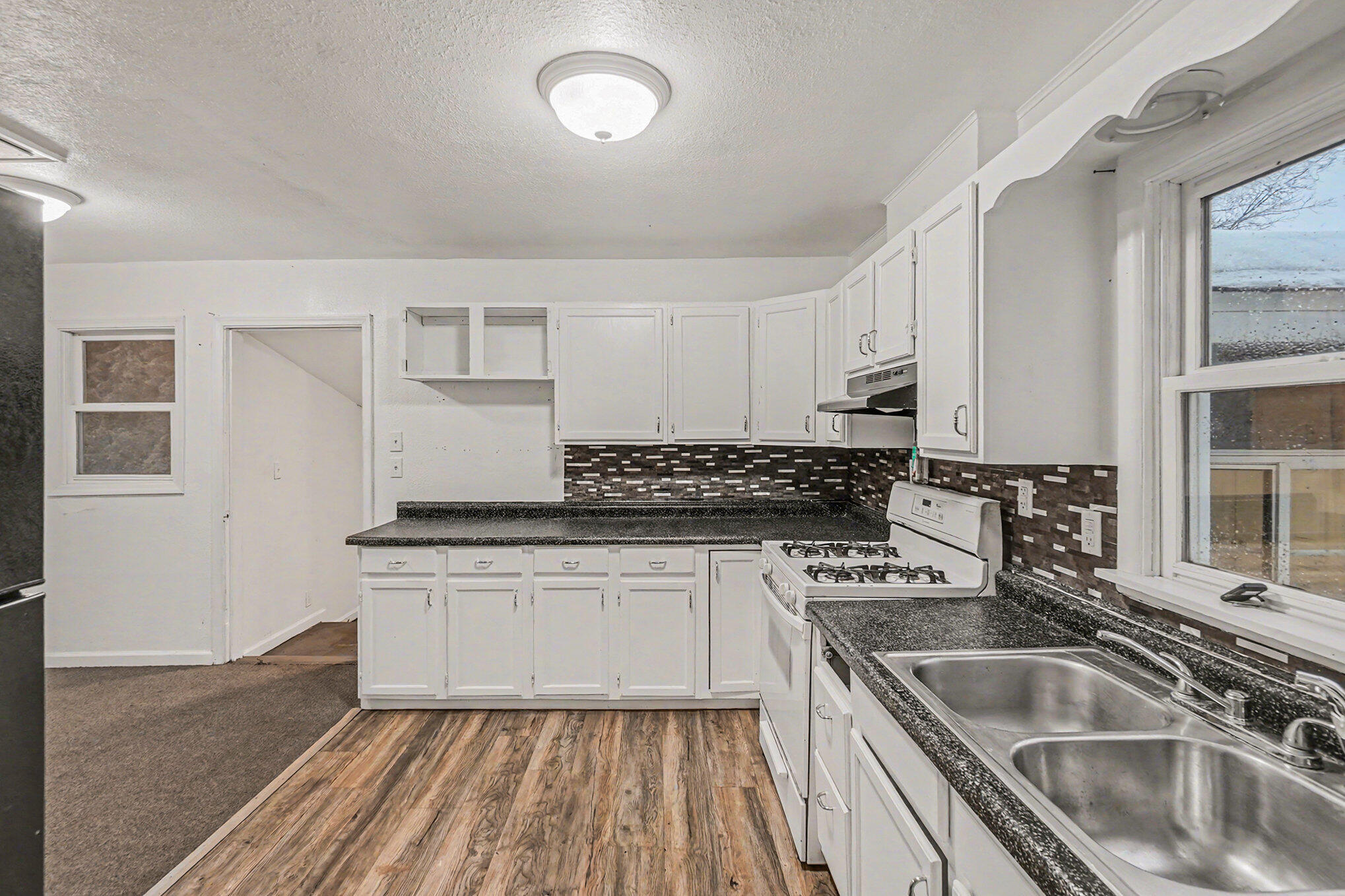 295 Hawley Street Hesperia, MI 49421 - Photo 4 of 18 file_77