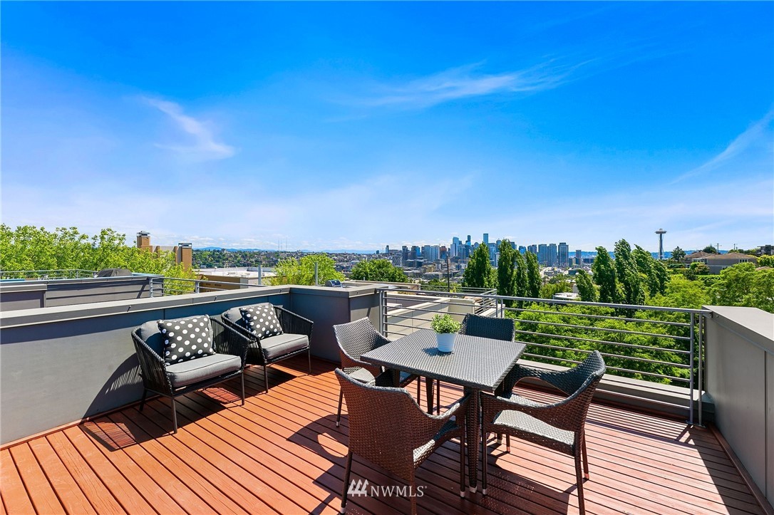 533 Howe Street Seattle, WA 98109 - Photo 21 of 38 Gallery Image 21