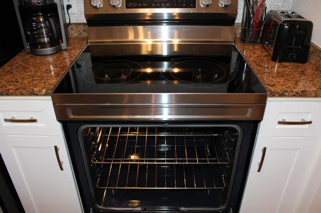 $2,900 | 3302 Tuscany Way, Boynton Beach, FL 33435