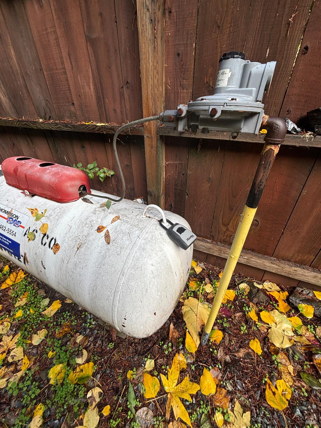 5011 Canyon Road Willits, CA 95490 - Photo 13 of 16 a bed room with a bed