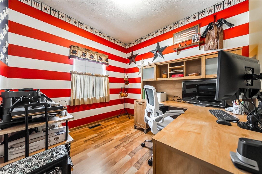4029 Dunton Road Lorain, OH 44055 - Photo 15 of 50 Gallery Image 15