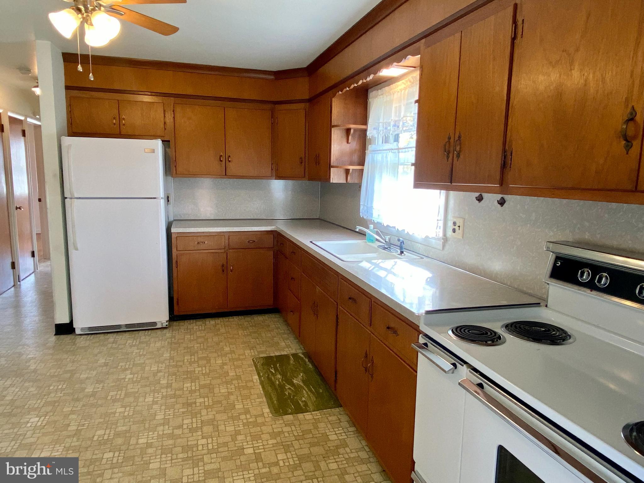 3208 Little Road Perkiomenville, PA 18074 - Photo 14 of 22 Kitchen