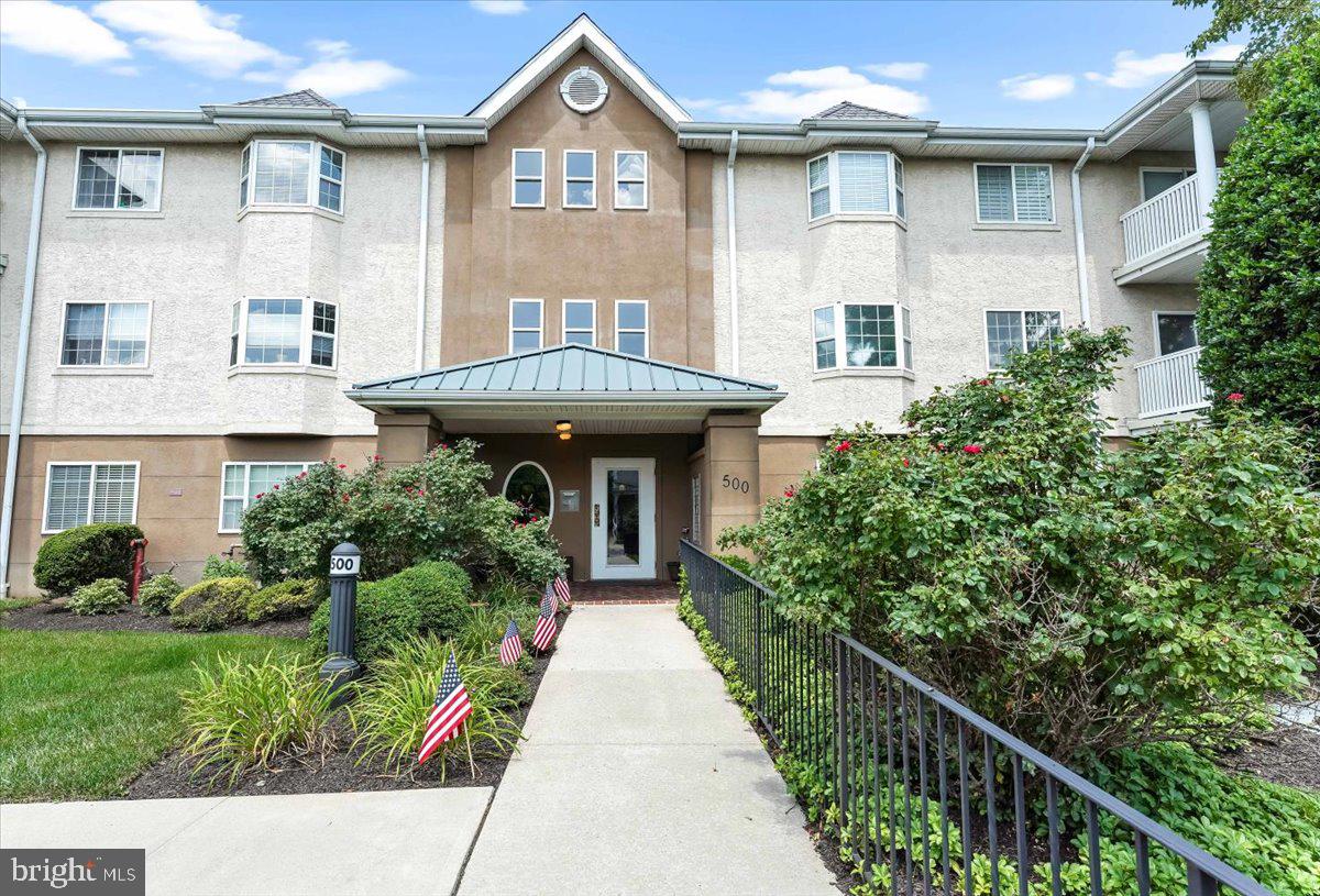 514 Paoli Pointe Drive, Unit 514M Paoli, PA 19301 - Photo 1 of 37 Entrance to the 500 Building