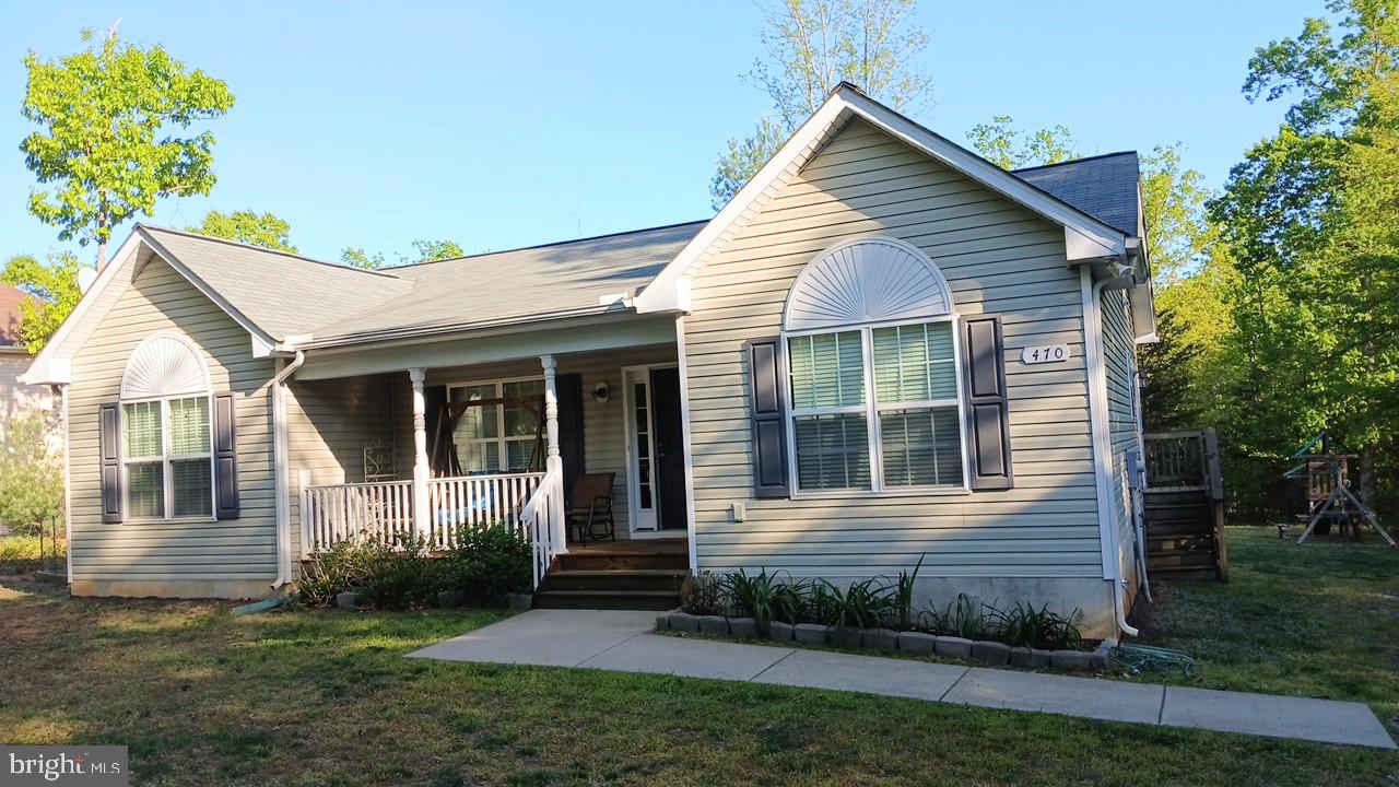 470 Jacoby Road Louisa, VA 23093 - Photo 2 of 2 a view of front of a house with a yard