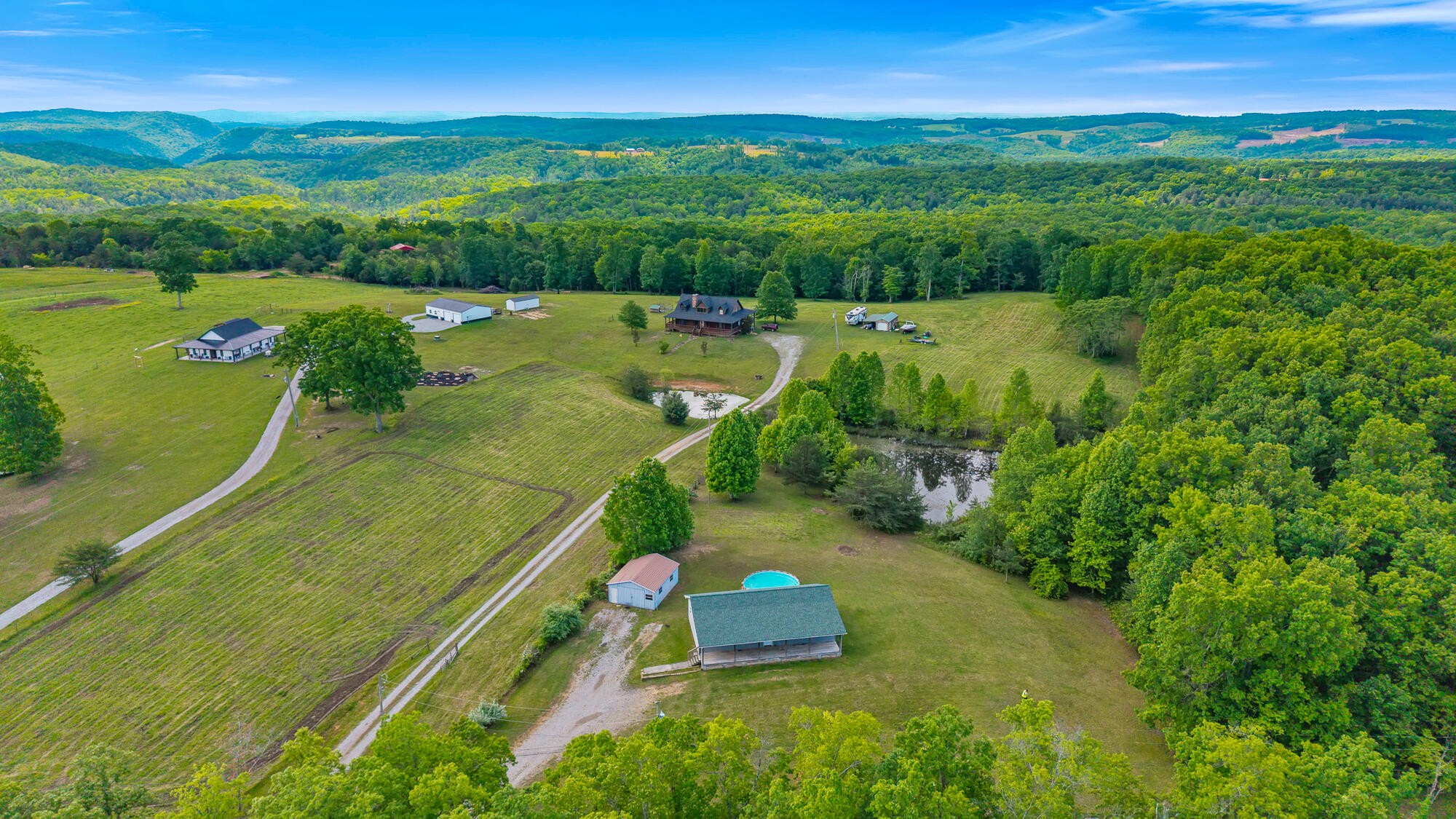 6197 Dogwood Road Grandview, TN 37337 - Photo 2 of 37 Gallery Image 2