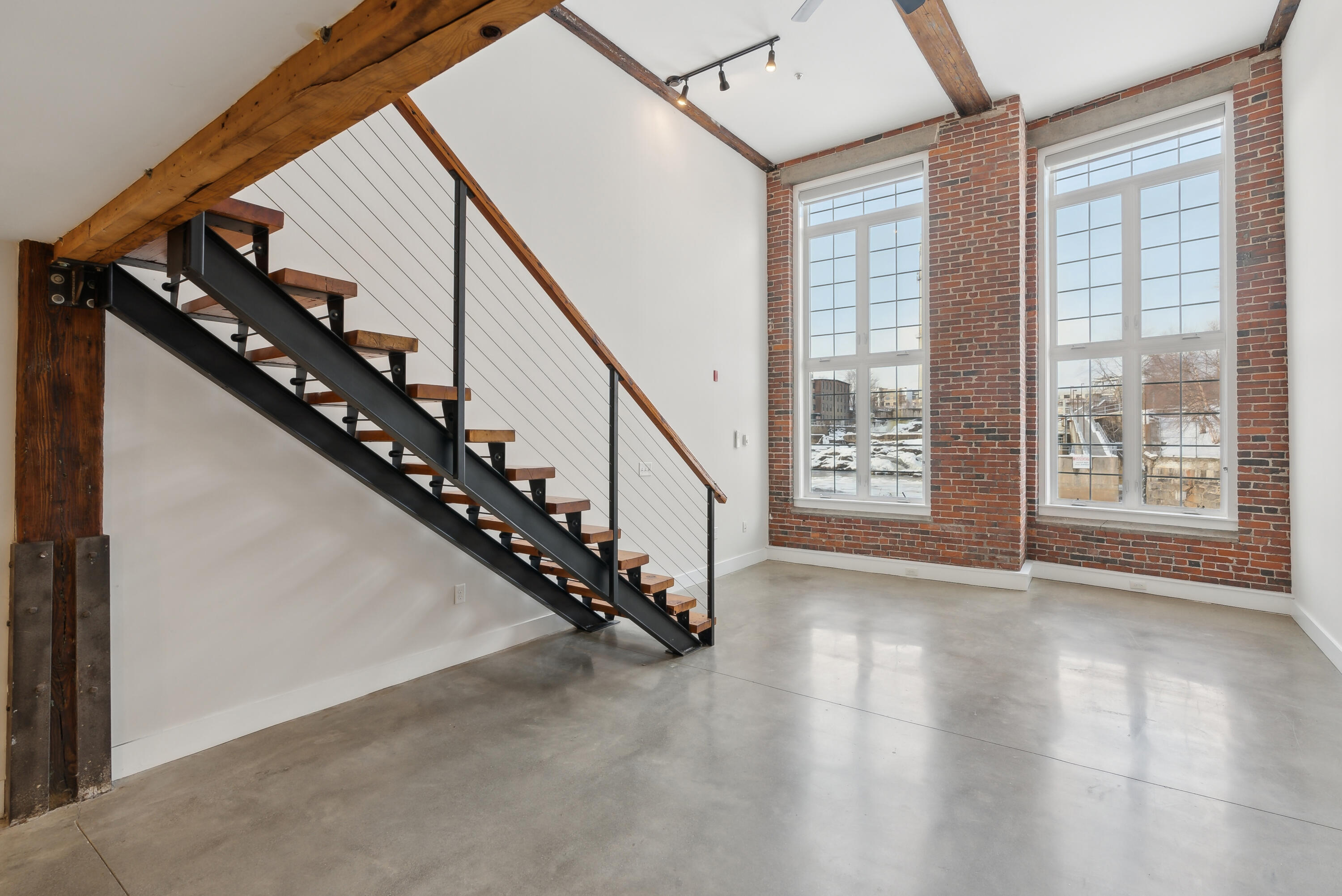 2 Main Street, Unit 35102 Biddeford, ME 04005 - Photo 5 of 35 Stunning Unit 35-102