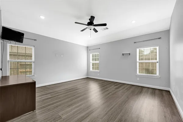 $2,800 | 15914 Tug Court, Crosby, TX 77532