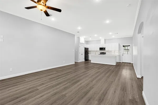 $2,800 | 15914 Tug Court, Crosby, TX 77532