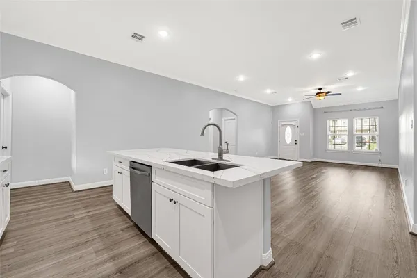 $2,800 | 15914 Tug Court, Crosby, TX 77532