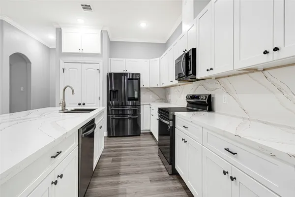 $2,800 | 15914 Tug Court, Crosby, TX 77532