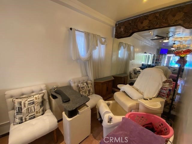 1056 East Walnut Street Pasadena, CA 91106 - Photo 17 of 25