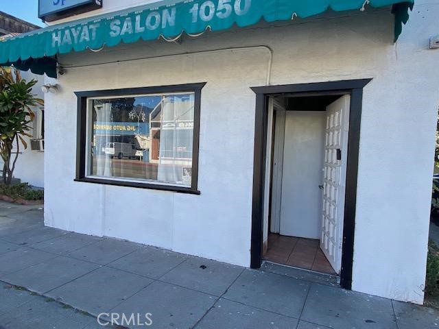 1056 East Walnut Street Pasadena, CA 91106 - Photo 2 of 25