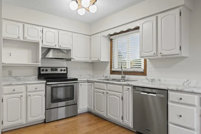 $344,630 | 4017 11th Avenue Northwest, Rochester, MN 55901