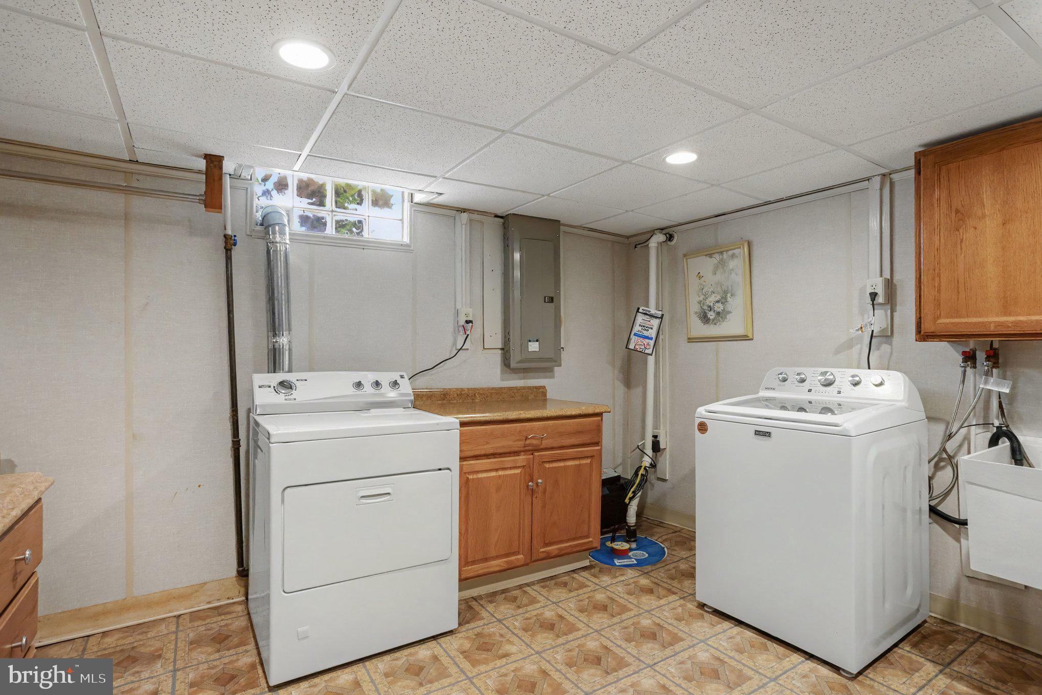 9618 Dundawan Road Nottingham, MD 21236 - Photo 31 of 39 Large Laundry Room