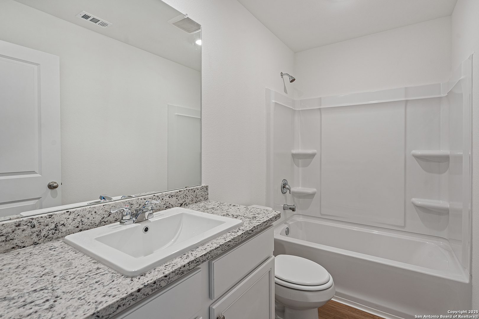 16044 Imes Way Lytle, TX 78052 - Photo 19 of 32