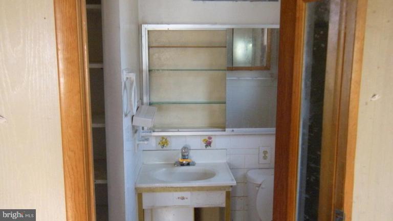9411 Tulsemere Road Randallstown, MD 21133 - Photo 7 of 7 Master Bath