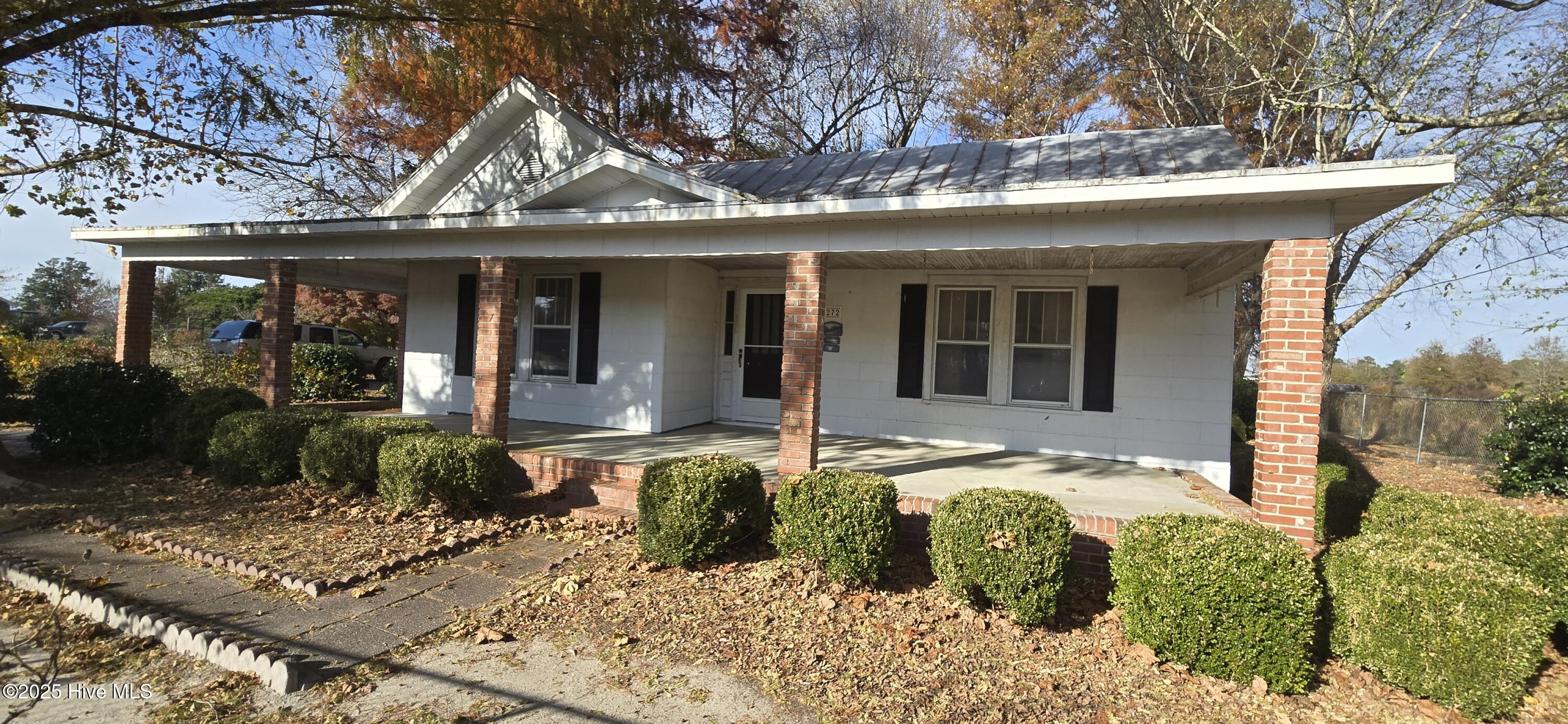 272 West Littlefield Road Ayden, NC 28513 - Photo 1 of 39 20251118_141503
