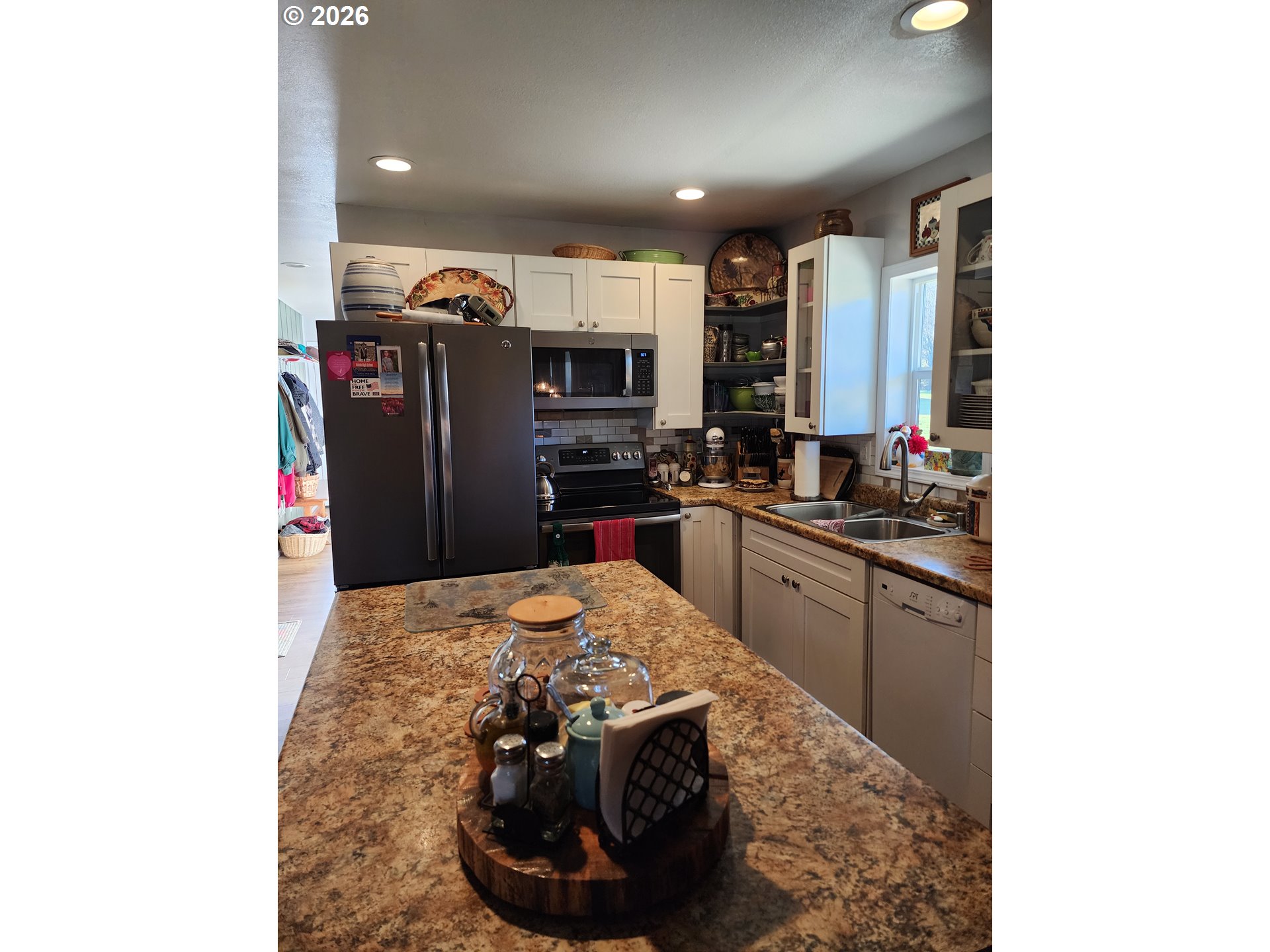 795 E Street Riddle, OR 97469 - Photo 29 of 40