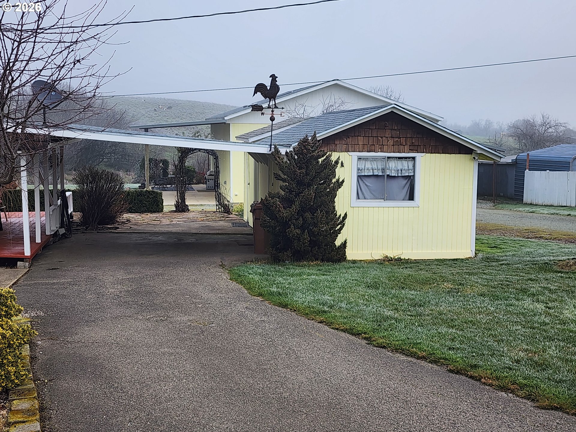 795 E Street Riddle, OR 97469 - Photo 3 of 40