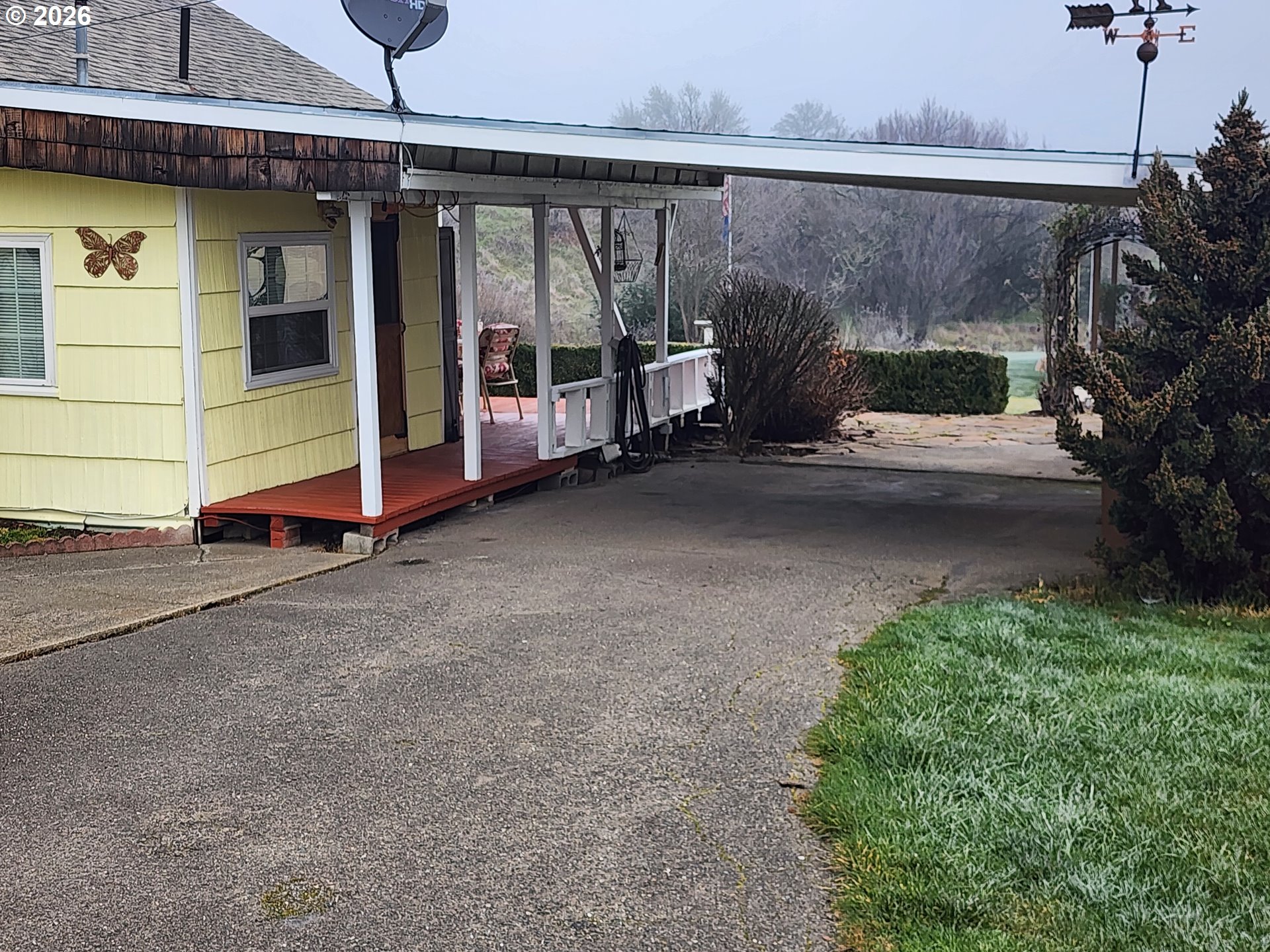 795 E Street Riddle, OR 97469 - Photo 4 of 40