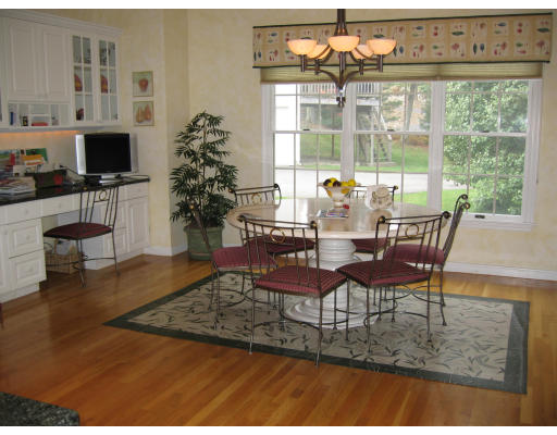 29 Homsy Lane Needham, MA 02494 - Photo 4 of 11