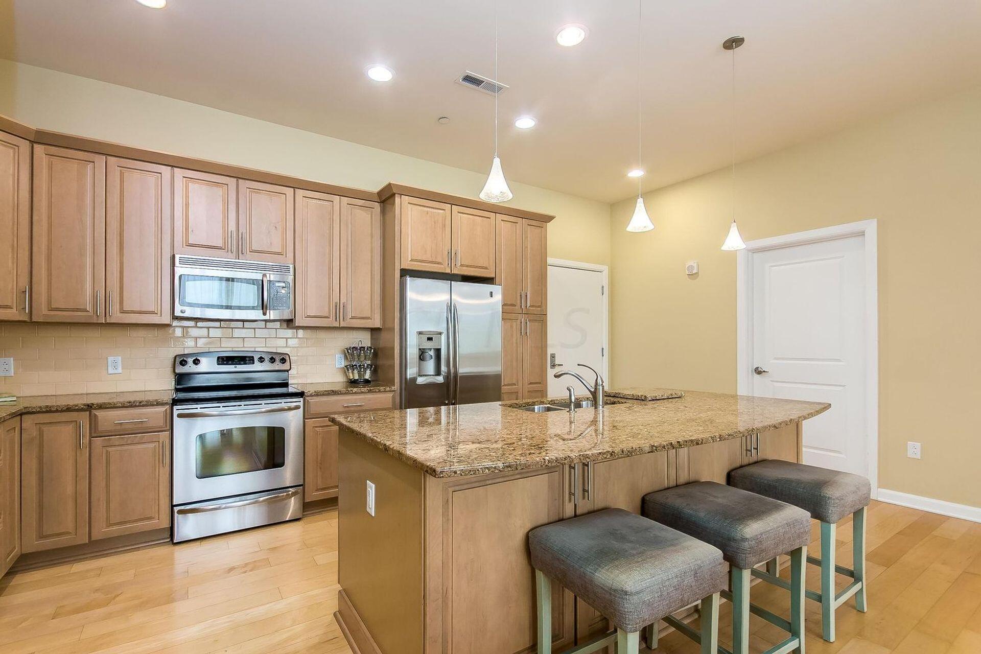 300 West Spring Street, Unit 301 Columbus, OH 43215 - Photo 7 of 19 kitchen