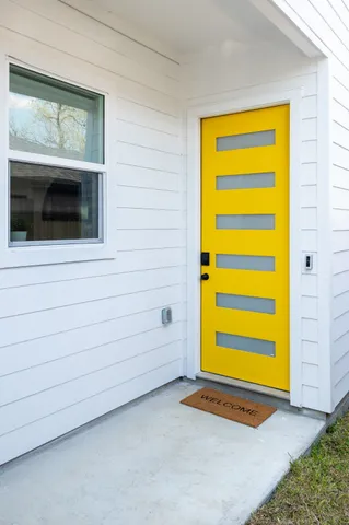 $449,999 | 5114 Golden Forest Drive, Unit B, Houston, TX 77091