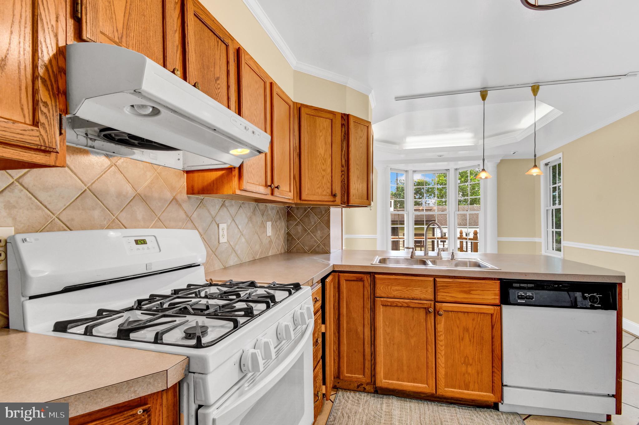 4510 Gridley Road Silver Spring, MD 20906 - Photo 9 of 31 Open Kitchen