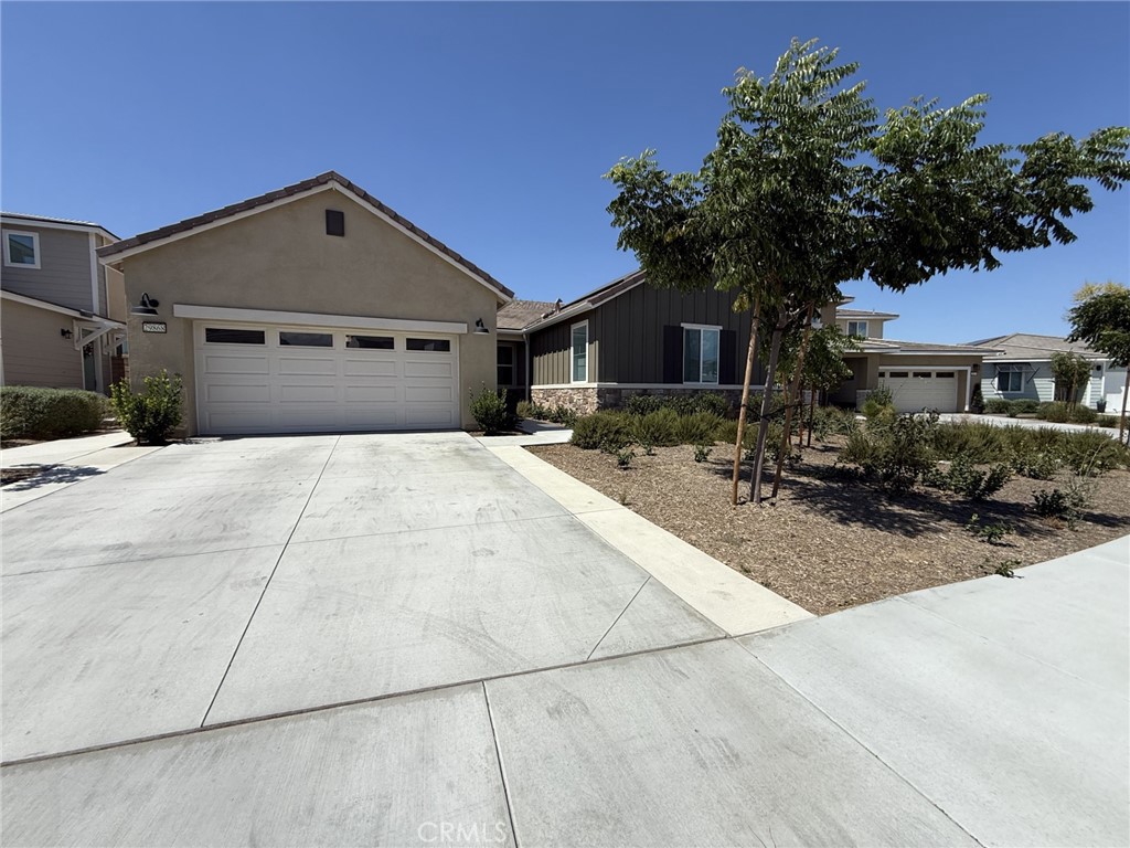 a house view with a outdoor space
