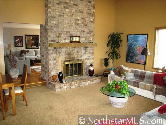 2720 Medicine Ridge Road Plymouth, MN 55441 - Photo 3 of 10