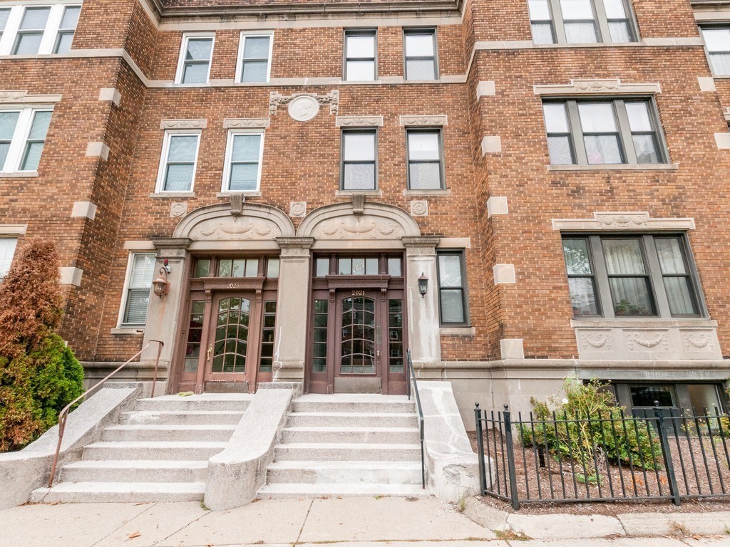 2021 Commonwealth Avenue, Unit B Boston, MA 02135 - Photo 1 of 17
