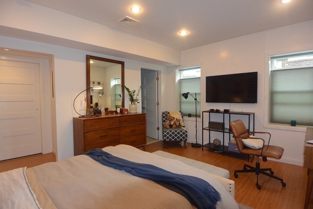 2021 Commonwealth Avenue, Unit B Boston, MA 02135 - Photo 12 of 17