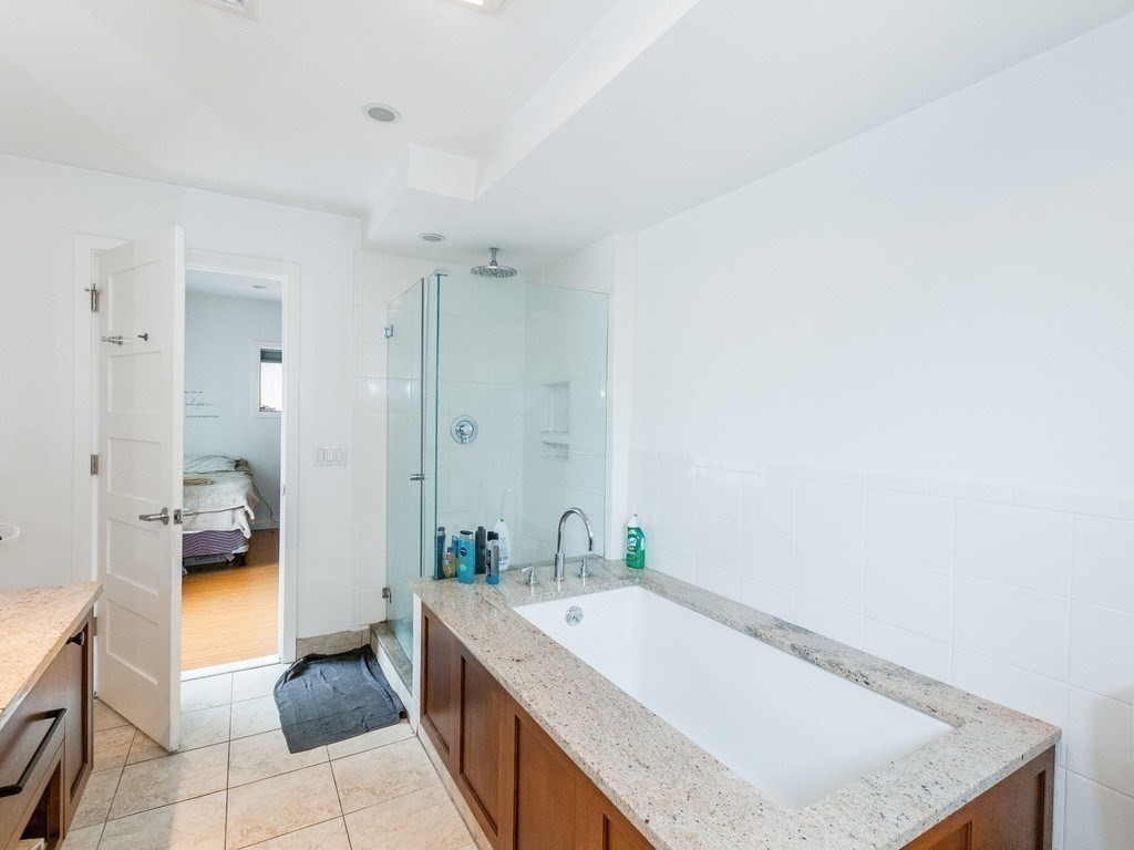 2021 Commonwealth Avenue, Unit B Boston, MA 02135 - Photo 13 of 17