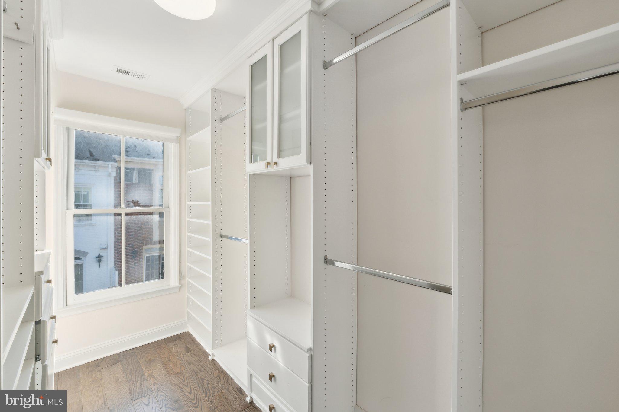 5334 43rd Street Northwest Washington, DC 20015 - Photo 13 of 32