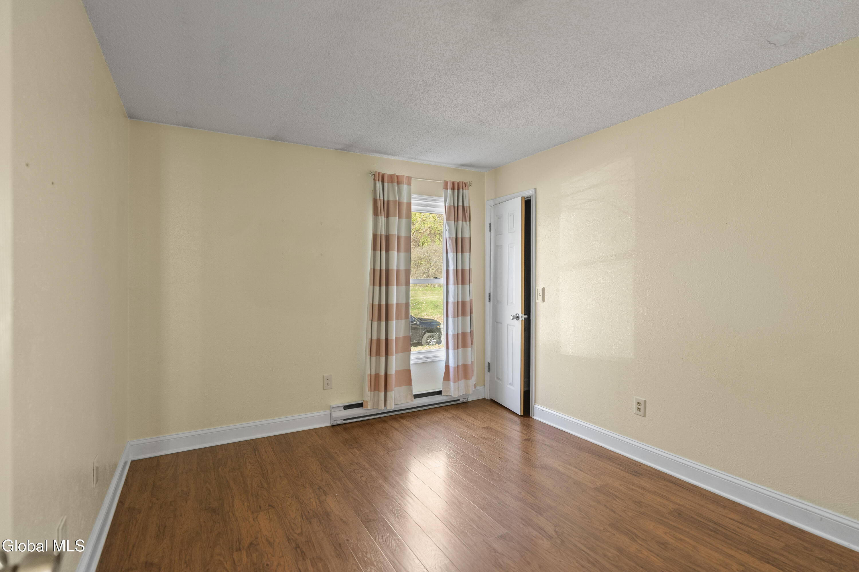 87 Algonquin Road Clifton Park, NY 12065 - Photo 19 of 30 DSC09868