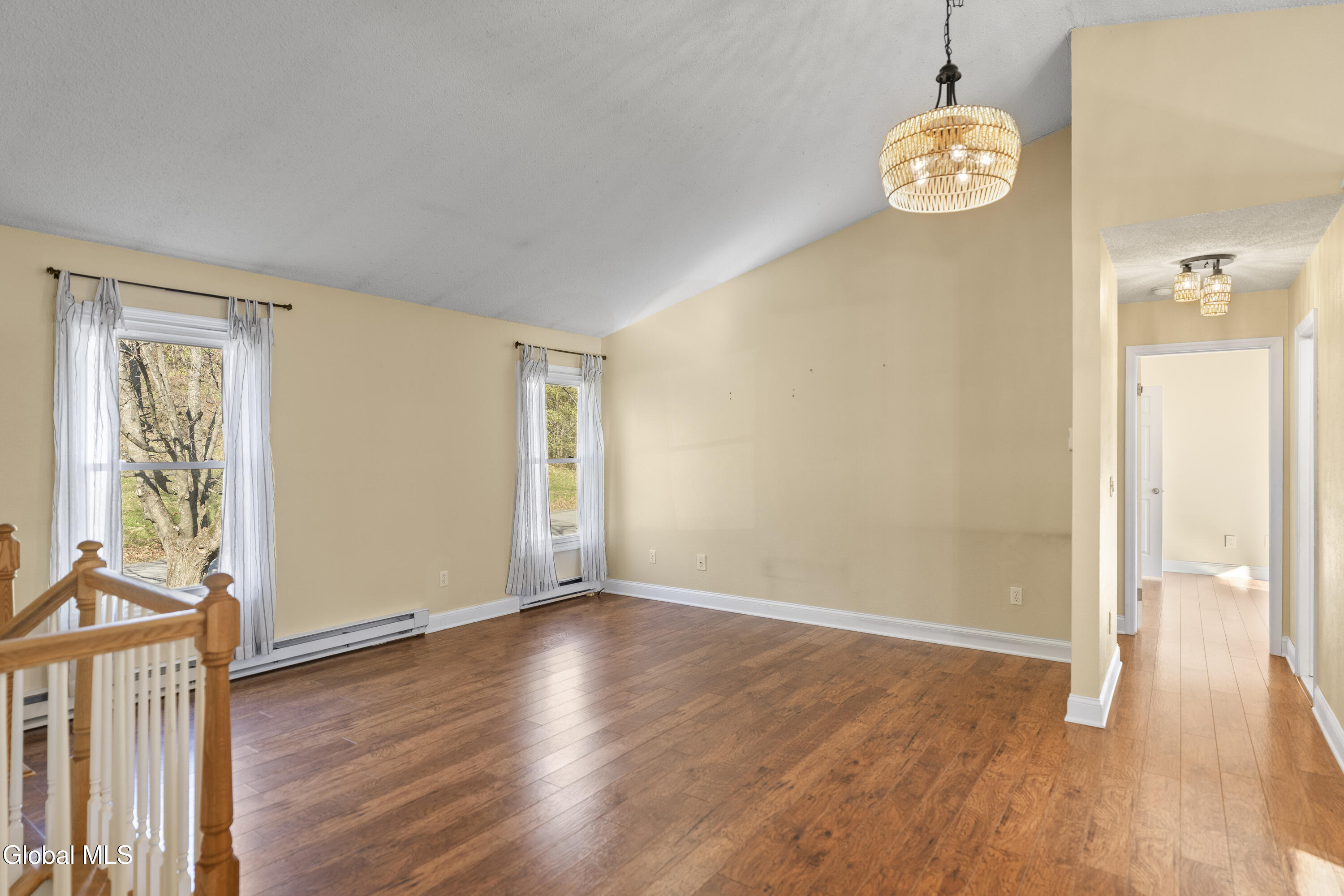 87 Algonquin Road Clifton Park, NY 12065 - Photo 6 of 30 DSC09844