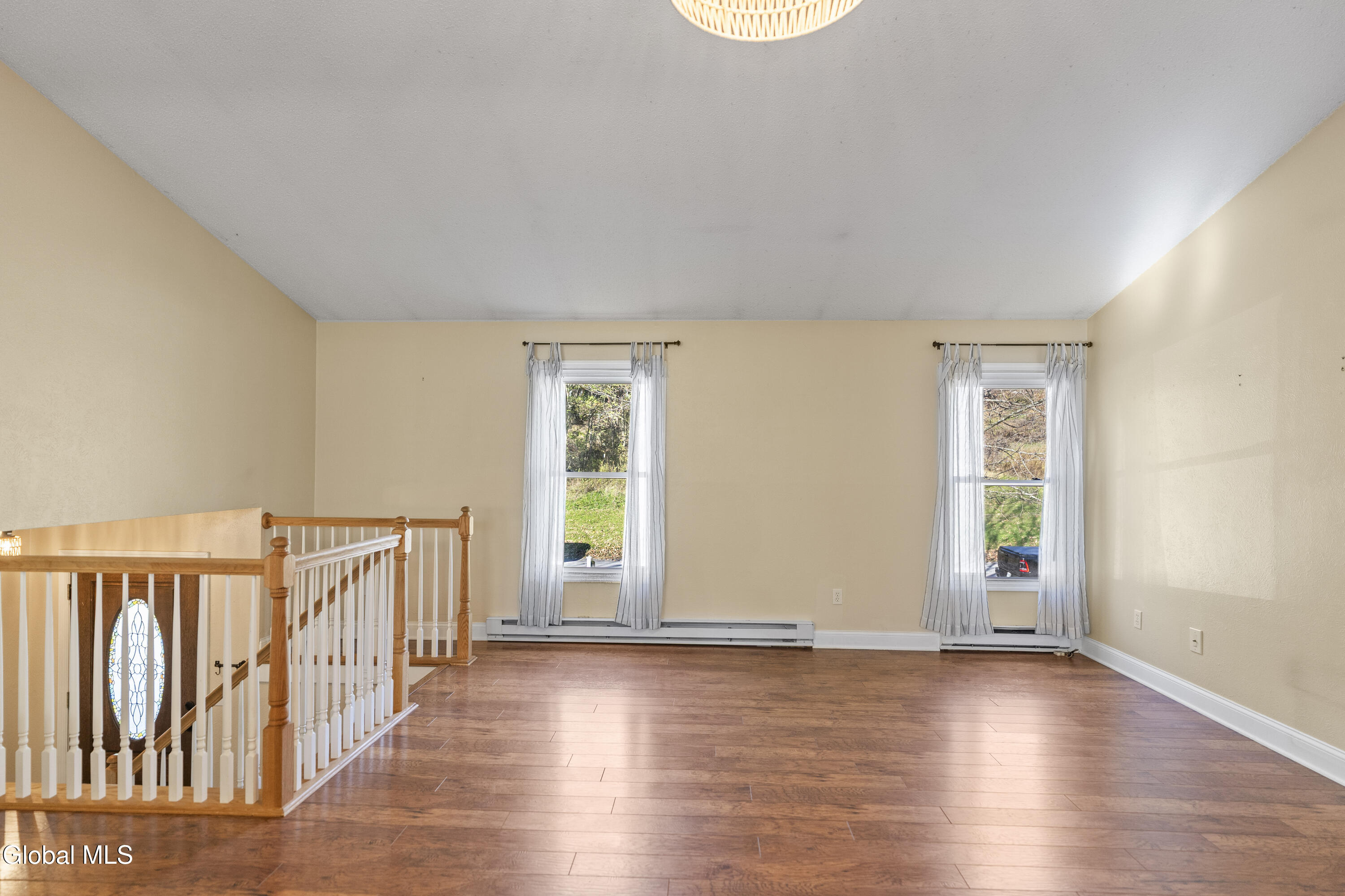 87 Algonquin Road Clifton Park, NY 12065 - Photo 7 of 30 DSC09847