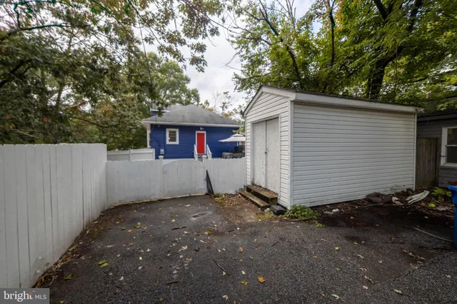 a view of a house with a garage