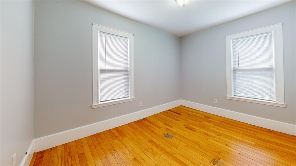 18 Rowell Street, Unit 3 Boston, MA 02125 - Photo 7 of 12