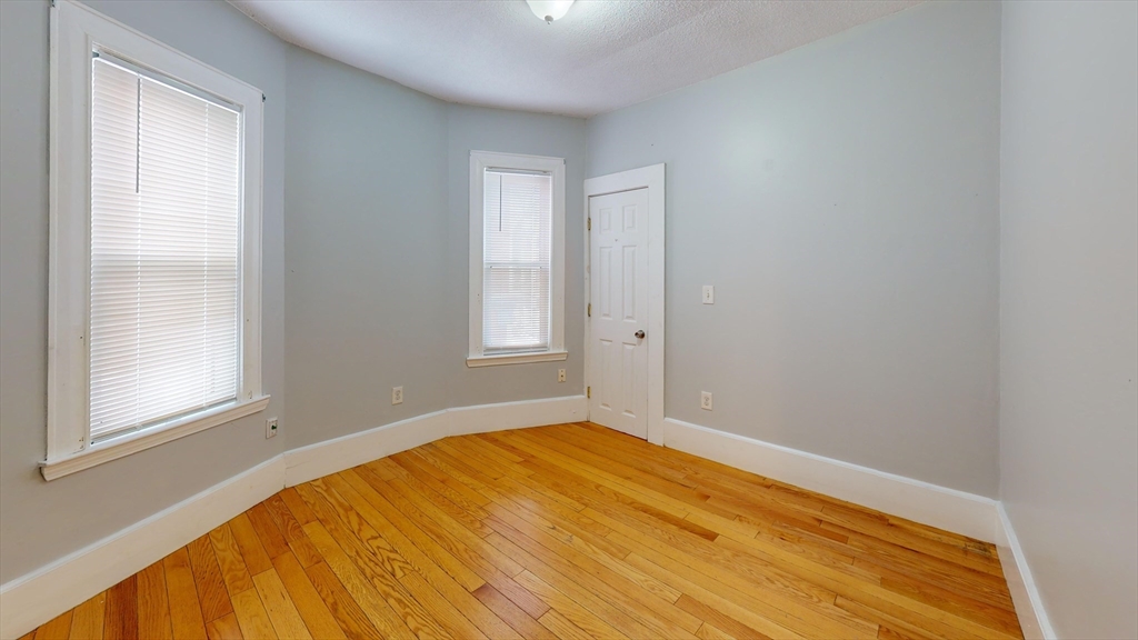18 Rowell Street, Unit 3 Boston, MA 02125 - Photo 9 of 12