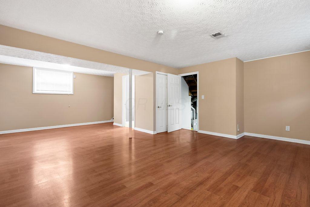 2320 Weyburn Road Columbus, OH 43232 - Photo 15 of 26