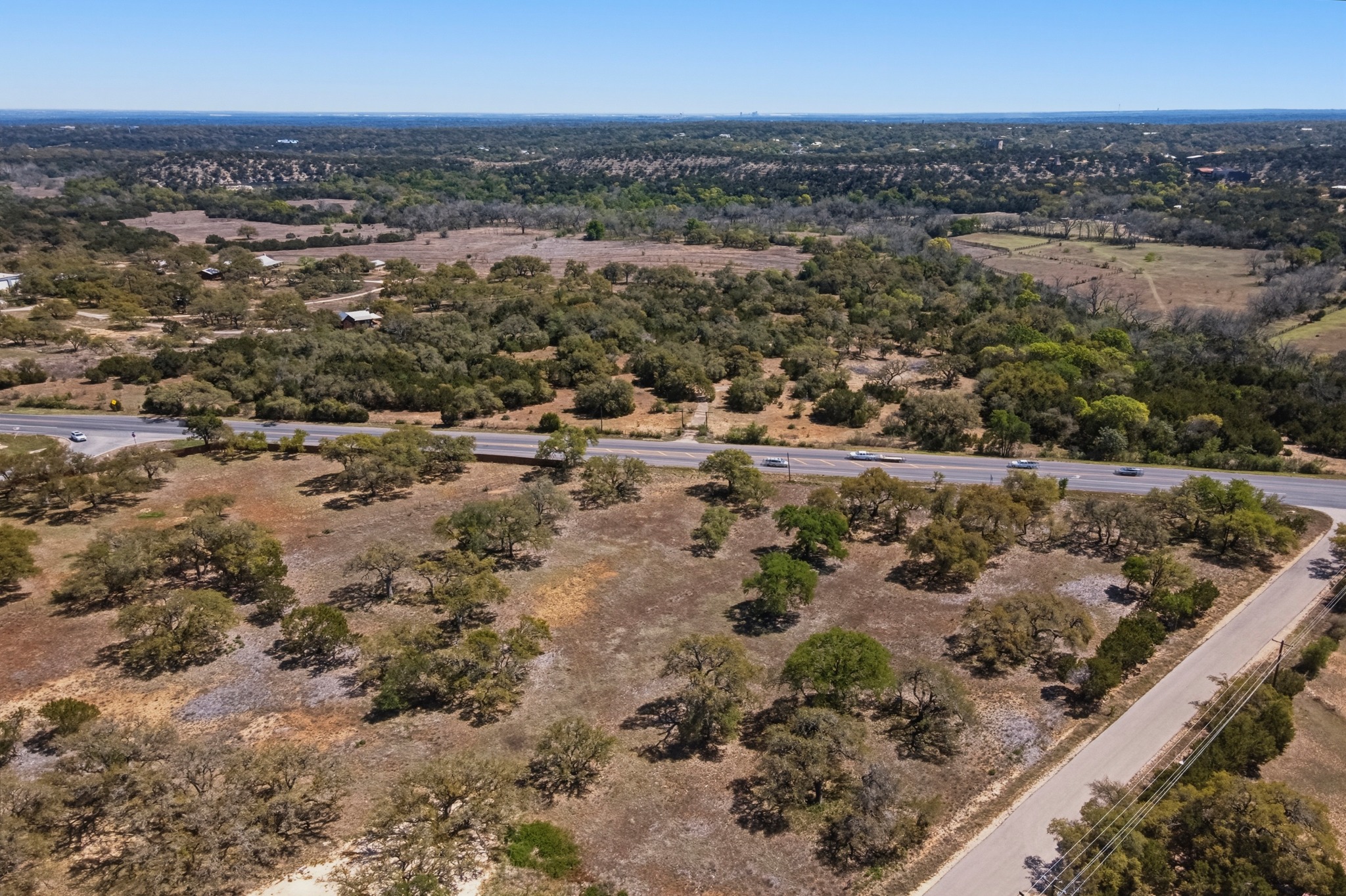 268 Kinnikinik Loop Austin, TX 78737 - Photo 2 of 32