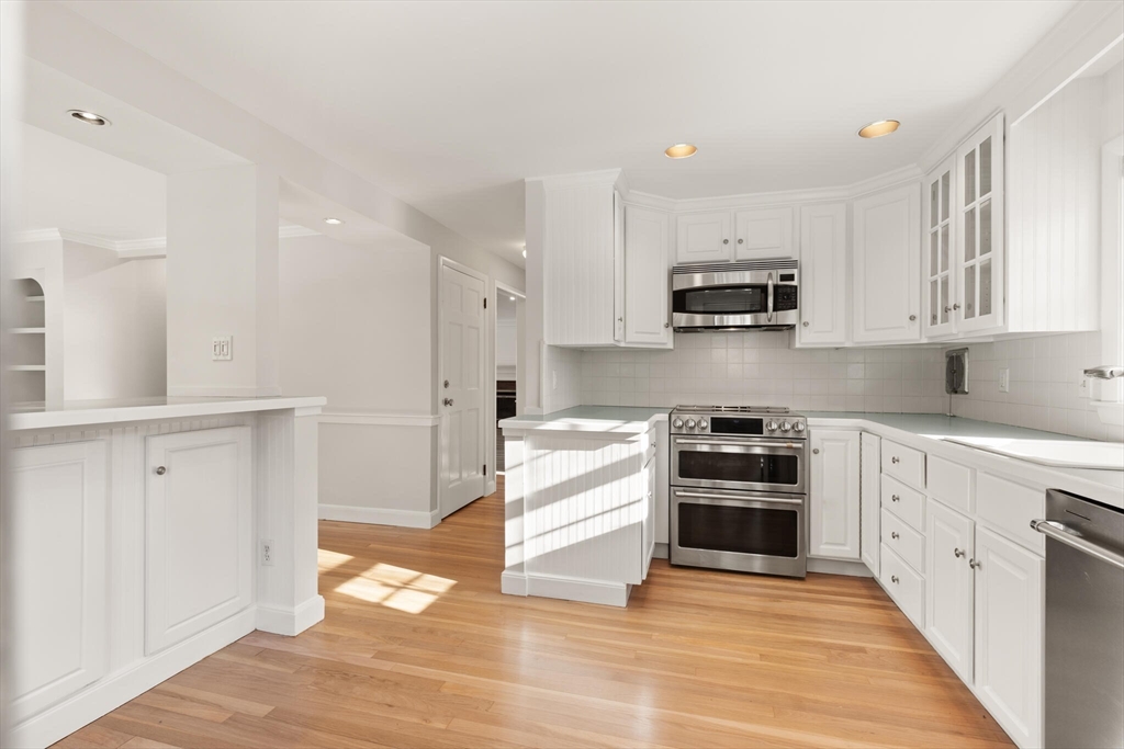 598 Peakham Road Sudbury, MA 01776 - Photo 12 of 36