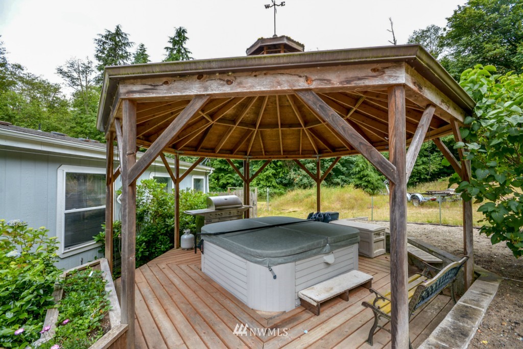 2968 Taylor Road Oak Harbor, WA 98277 - Photo 5 of 25 Gallery Image 5