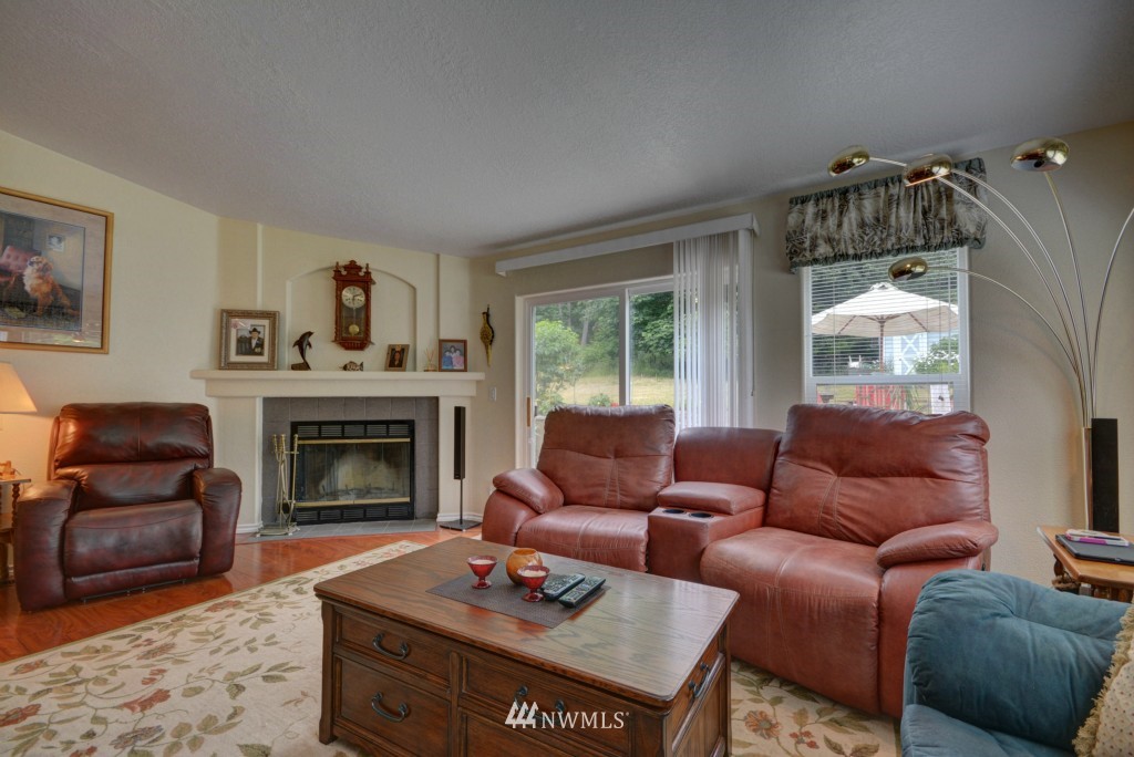 2968 Taylor Road Oak Harbor, WA 98277 - Photo 9 of 25 Gallery Image 9