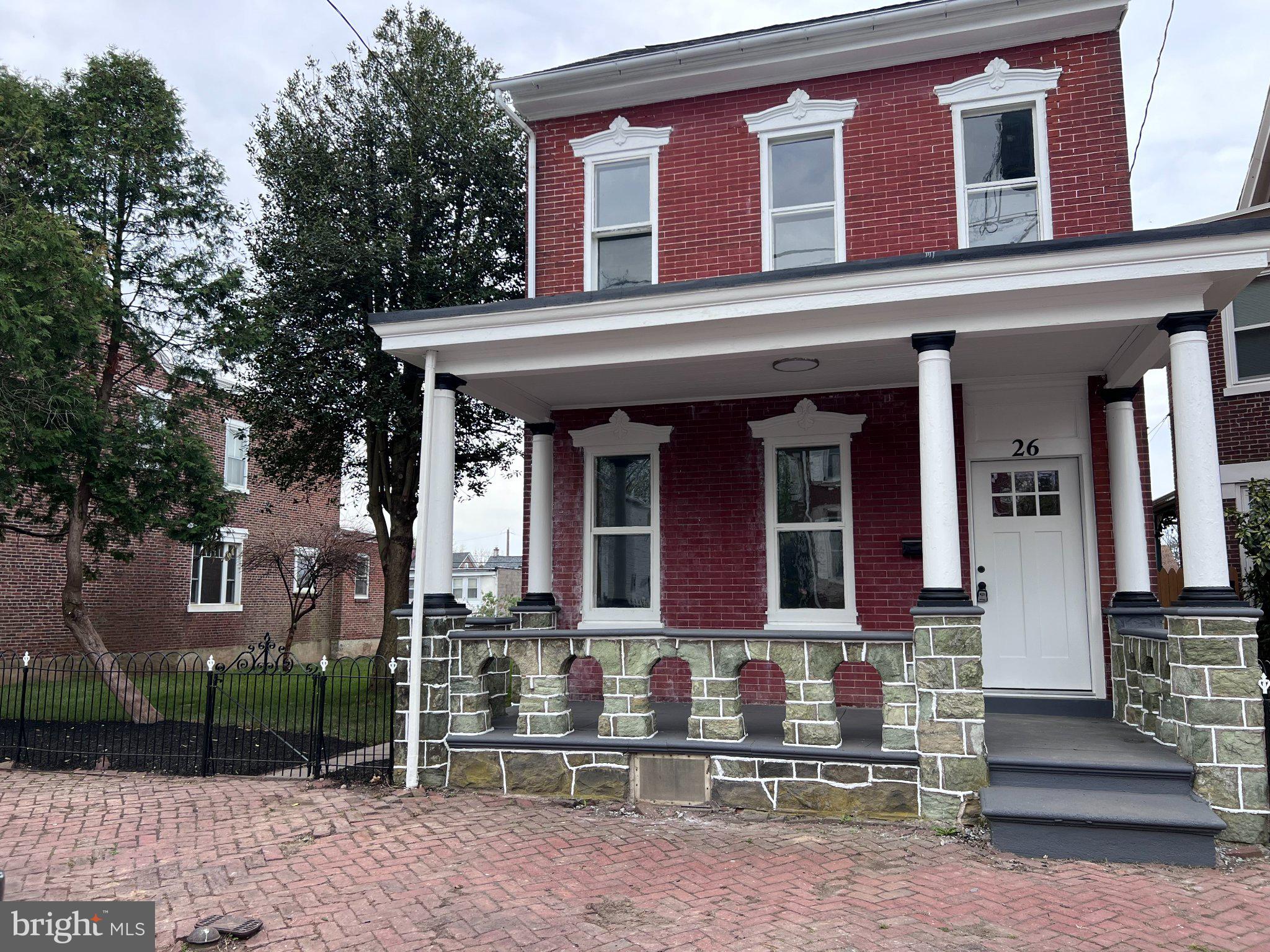 26 East 5th Street Pottstown, PA 19464 - Photo 2 of 37 front view of a house