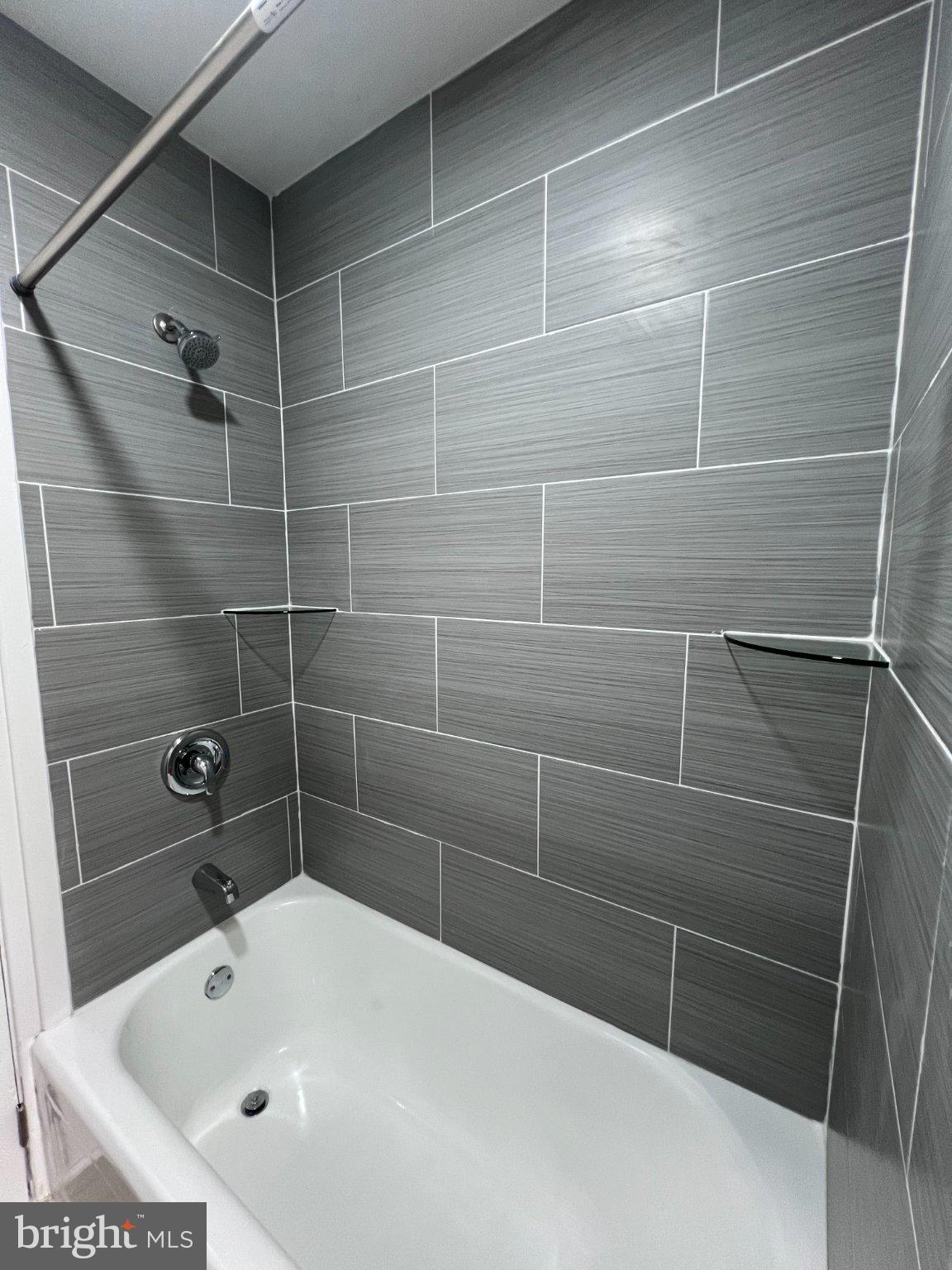 26 East 5th Street Pottstown, PA 19464 - Photo 23 of 37 a bathroom with a bathtub