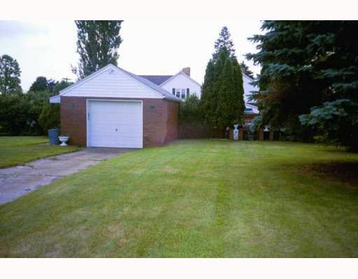 2200 Ridge Road Monaca, PA 15061 - Photo 2 of 3 Parking Lot/Garage.