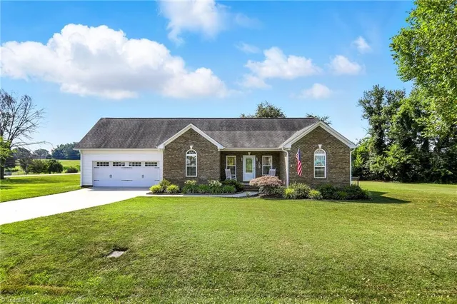 $399,900 | 109 Marbrook Drive, Mocksville, NC 27028
